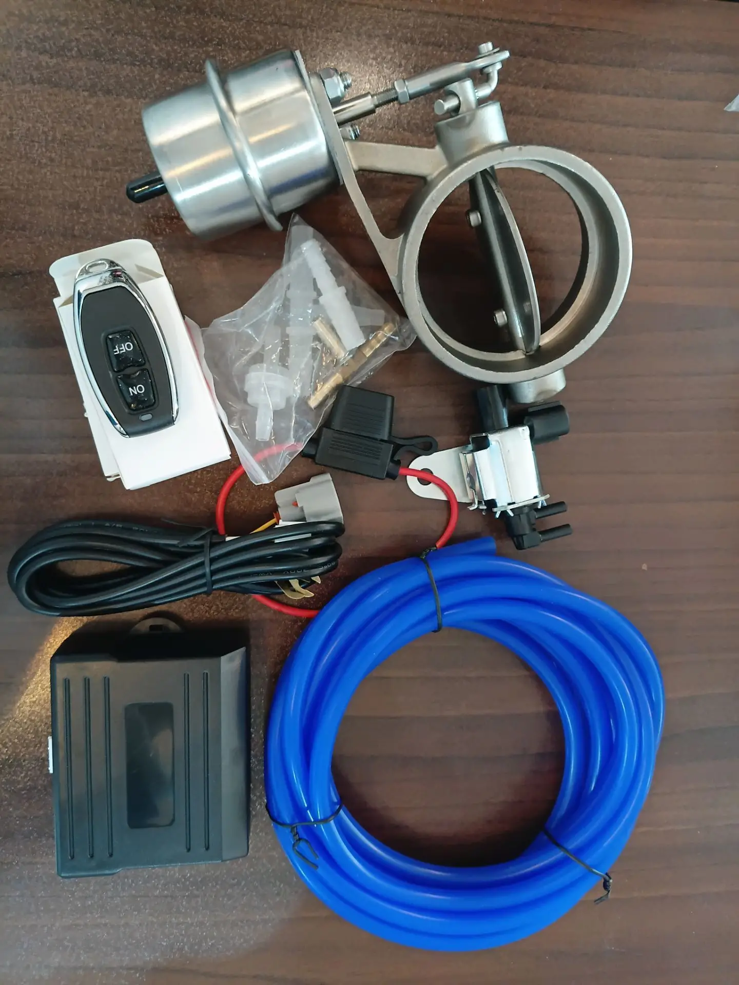 دریچه اگزوز بادی (کیت اگزوز)
